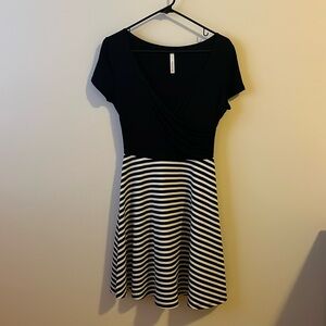 Gilli USA - Black and white Skater dress- Size Medium